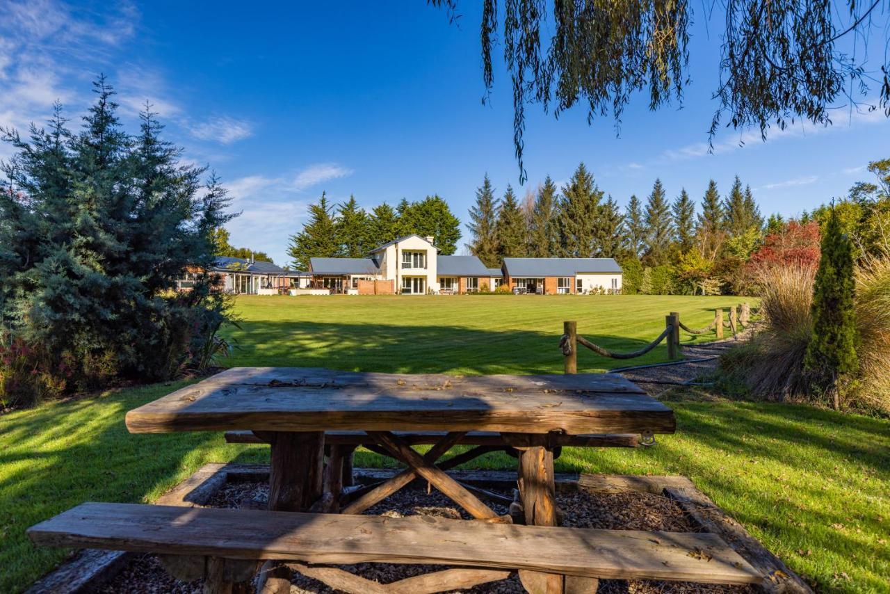 The Meadows Villa Κράισττσερτς Εξωτερικό φωτογραφία